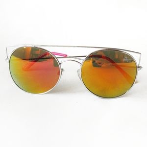 NWOT Betsey Johnson red aviator sunglasses